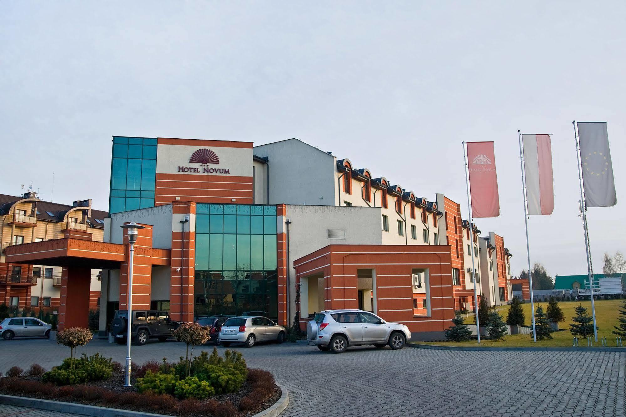 Hotel Novum & Spa Niepolomice Exterior photo